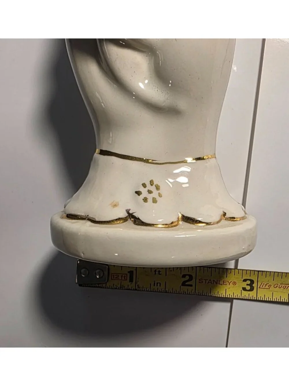 Vtg Vase Ceramic Hand Fluted Signed 1958 ruffle cream gold tone fingers torch